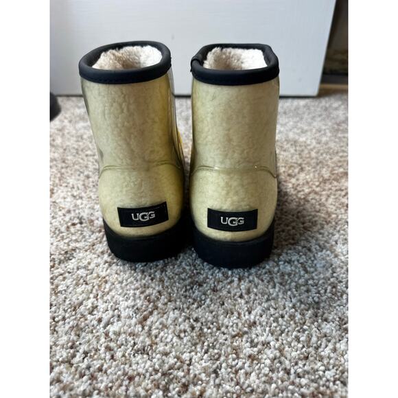 UGG Classic Clear Mini Women's boots, size women's 8/39; Shearling Lining; Rain - Picture 5 of 10